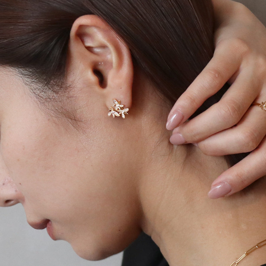 鈴木六夏ﾓﾃﾞﾙ  Lively Pierce 3flowers