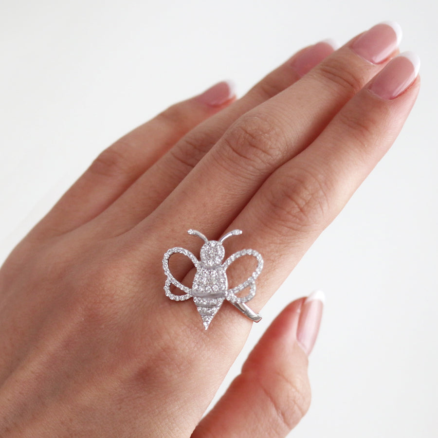 翁安芸ﾓﾃﾞﾙ Symbol Bee Ring
